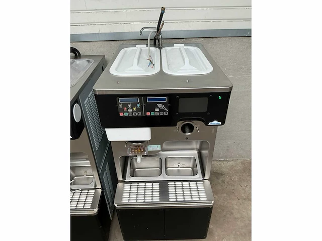 Carpigiani ijsmachine (3x) - afbeelding 11 van  12