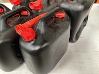 Carpoint diverse jerrycans 10 en 20 liter (6x) - afbeelding 2 van  4