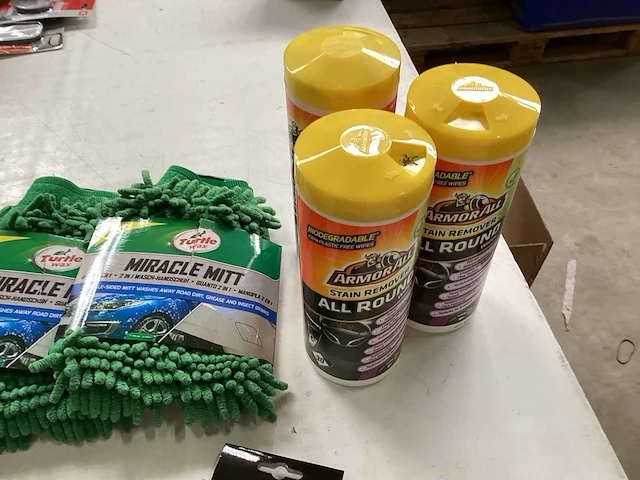 Carpoint mix kavel diverse autopoetsmaterialen - afbeelding 4 van  6