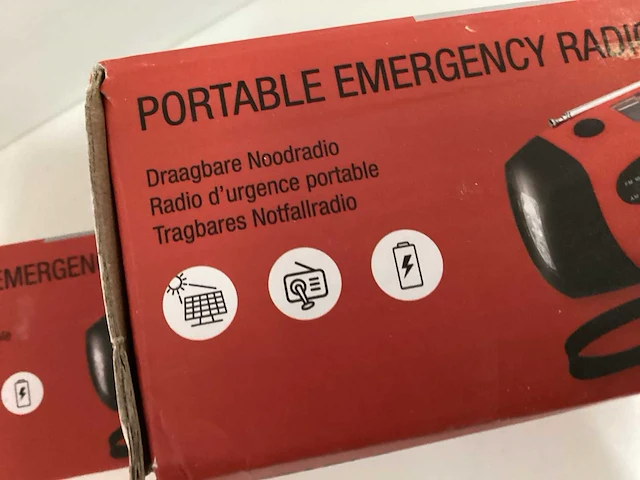Carpoint noodradio / powerbank (3x) - afbeelding 4 van  5