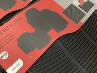Carpoint rubber automatten set, 4 delig (2x) - afbeelding 3 van  4