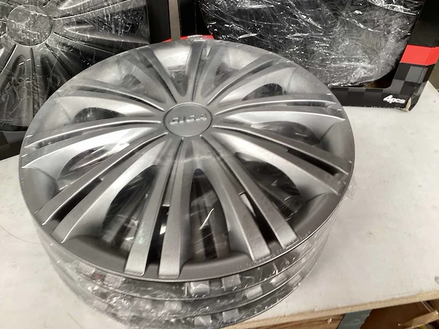 Carpoint set wieldoppen, 15 inch (4x) - afbeelding 3 van  5