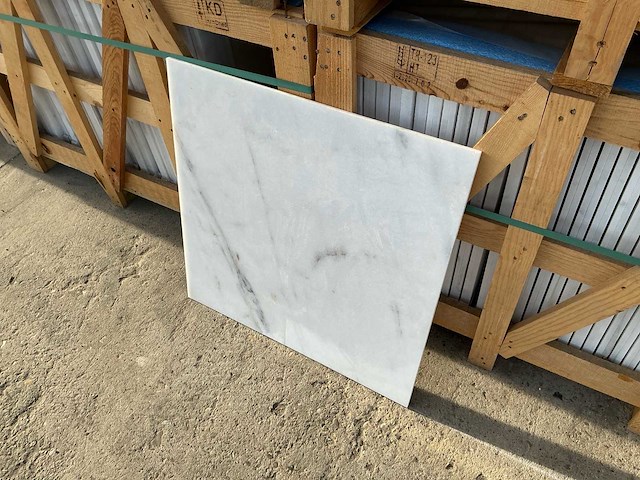 Carrara vloertegel - afbeelding 1 van  4