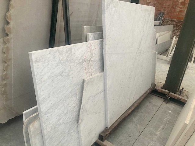 Carrara - afbeelding 2 van  3