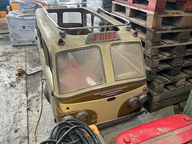 Carrousel minibus - afbeelding 8 van  8