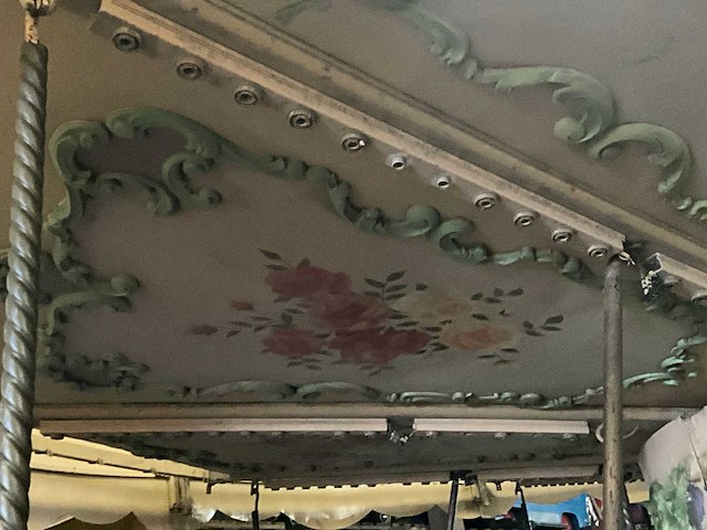 Carrousel - afbeelding 17 van  28