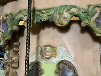 Carrousel - afbeelding 19 van  28