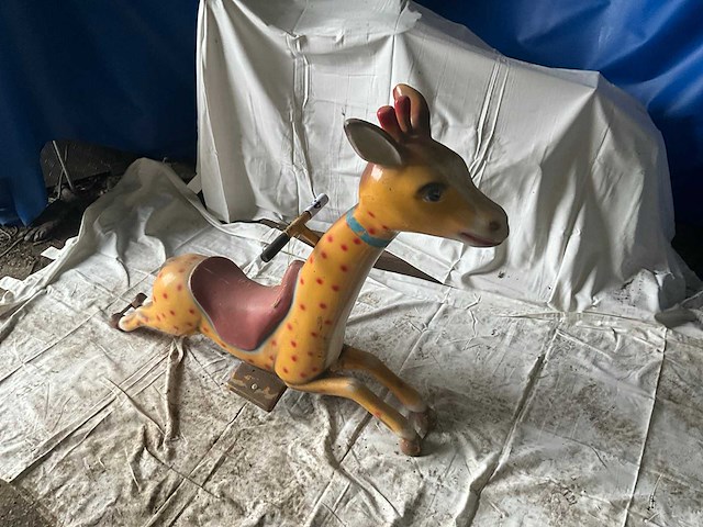 Carrouselgiraf - afbeelding 5 van  5