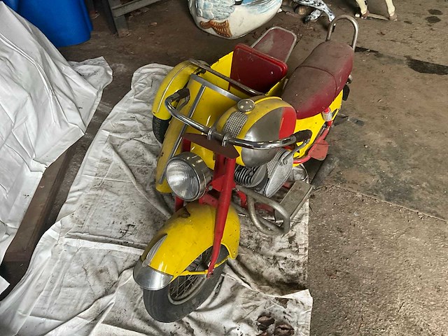 Carrouselmotor met sidecar - afbeelding 4 van  8