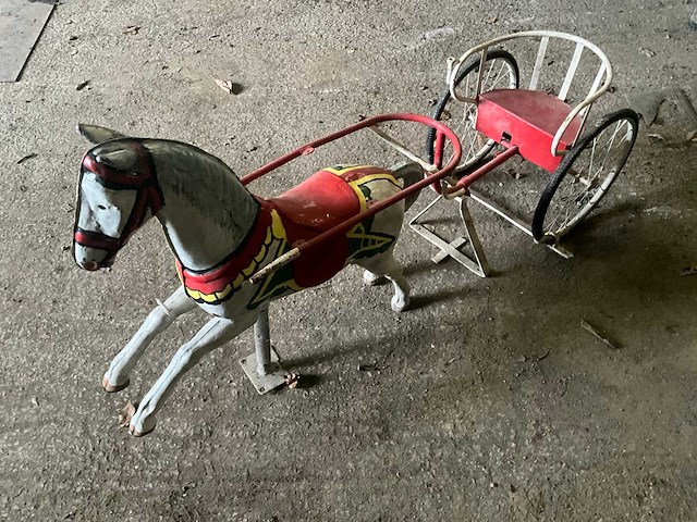 Carrouselpaard met kar - afbeelding 3 van  10