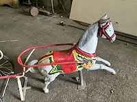 Carrouselpaard met kar - afbeelding 5 van  10