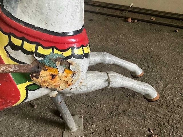 Carrouselpaard met kar - afbeelding 7 van  10