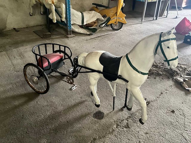 Carrouselpaard met kar - afbeelding 3 van  8