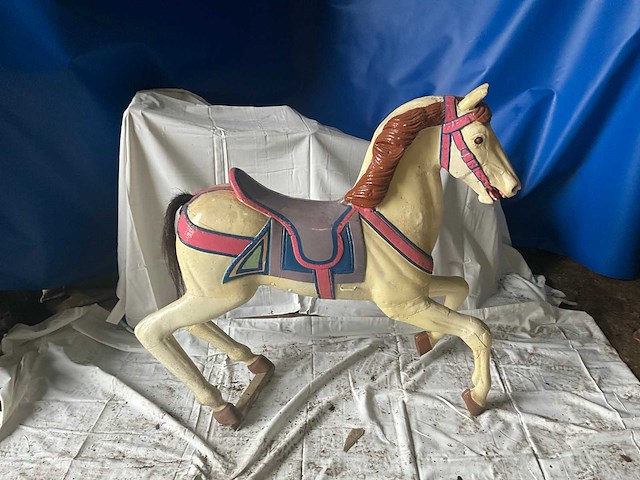 Carrouselpaard - afbeelding 1 van  11
