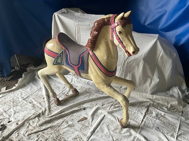 Carrouselpaard - afbeelding 5 van  11