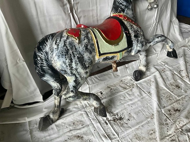 Carrouselpaard - afbeelding 5 van  9