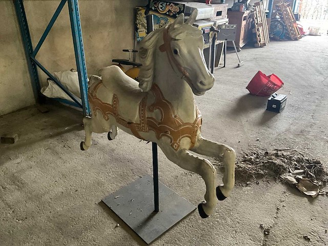 Carrouselpaard - afbeelding 5 van  9