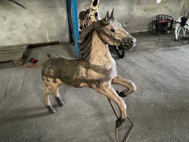 Carrouselpaard - afbeelding 2 van  8