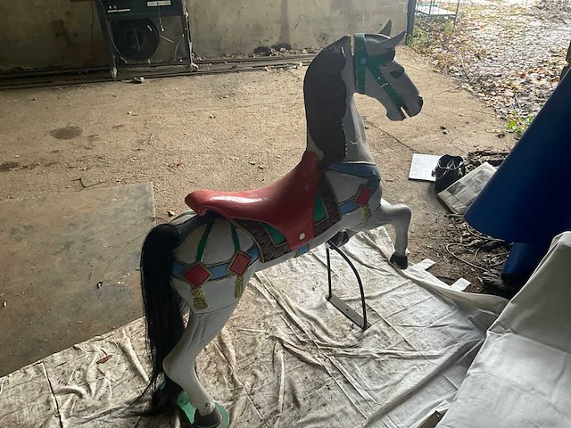 Carrouselpaard - afbeelding 6 van  7