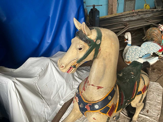 Carrouselpaard - afbeelding 3 van  8