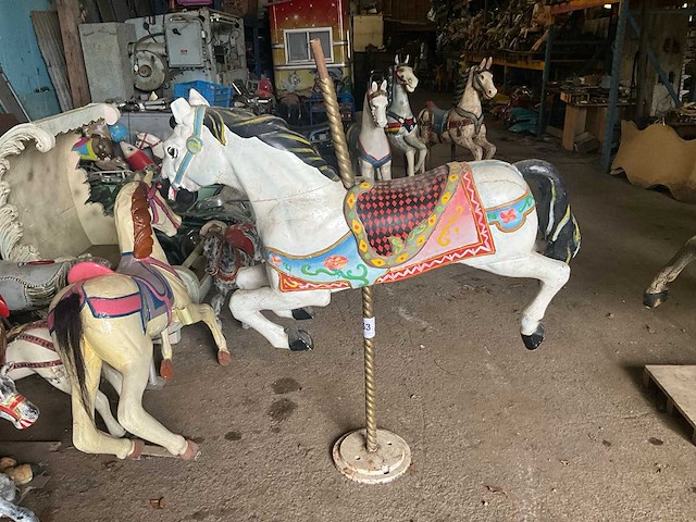 Carrouselpaard - afbeelding 1 van  10