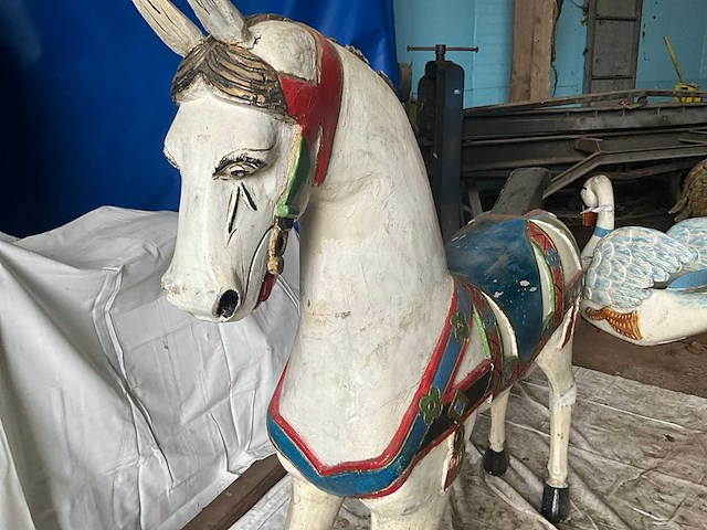 Carrouselpaard - afbeelding 4 van  9