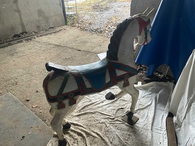 Carrouselpaard - afbeelding 7 van  9