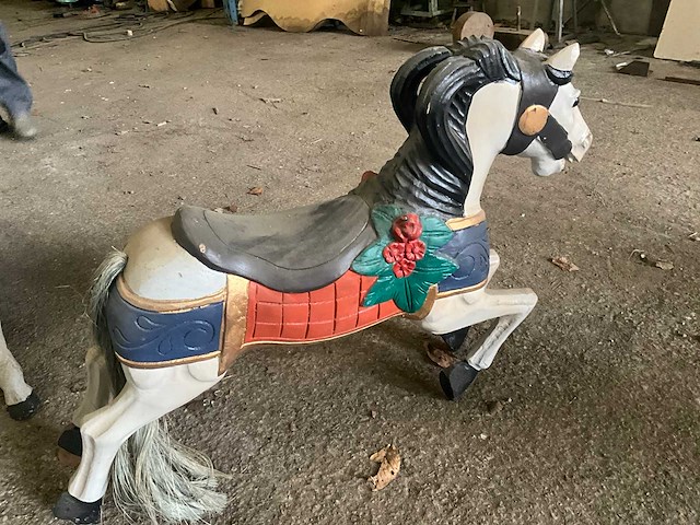 Carrouselpaard - afbeelding 4 van  6