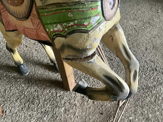 Carrouselpaard - afbeelding 7 van  8