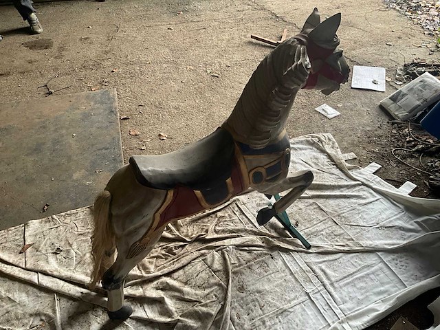 Carrouselpaard - afbeelding 7 van  9