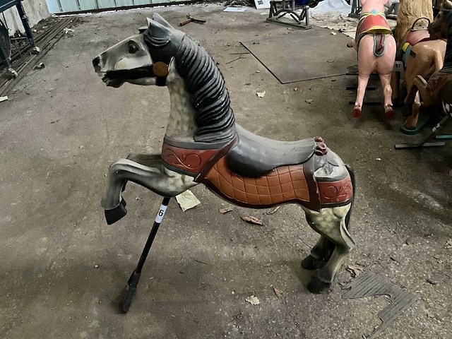 Carrouselpaard - afbeelding 1 van  7
