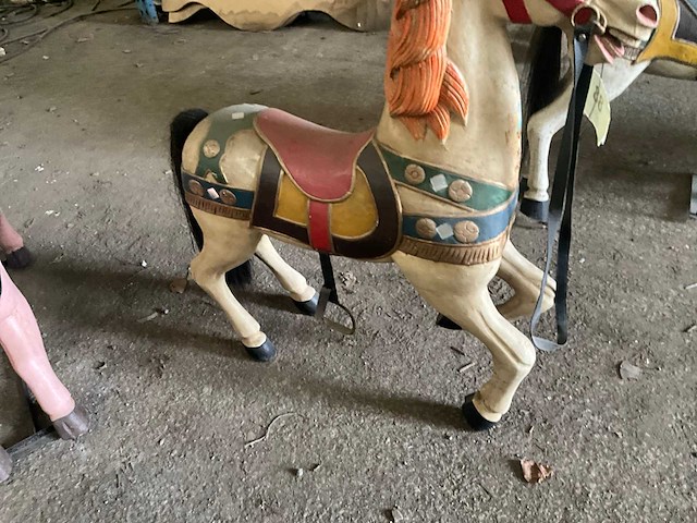 Carrouselpaard - afbeelding 7 van  8