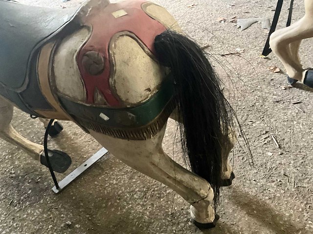 Carrouselpaard - afbeelding 6 van  7