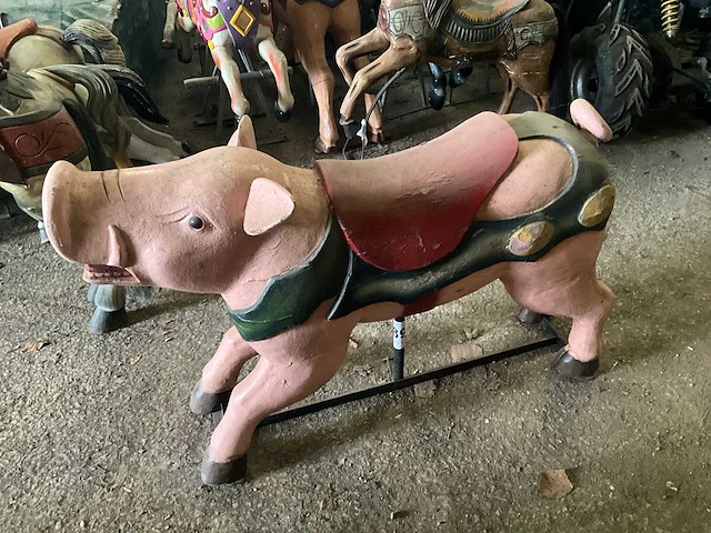 Carrouselvarken - afbeelding 1 van  7