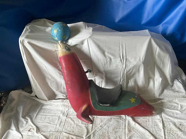 Carrouselzeehond - afbeelding 1 van  7
