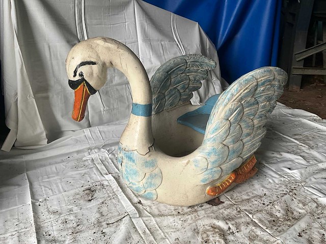 Carrouselzwaan - afbeelding 2 van  6