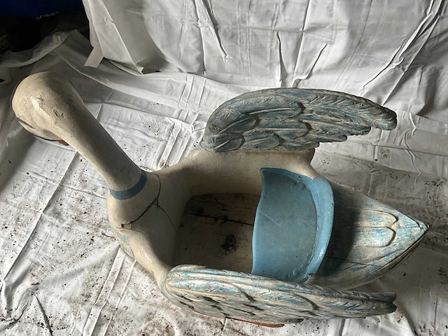 Carrouselzwaan - afbeelding 4 van  6