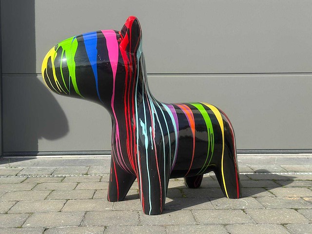 Cartoon dog zwart trash - afbeelding 2 van  2