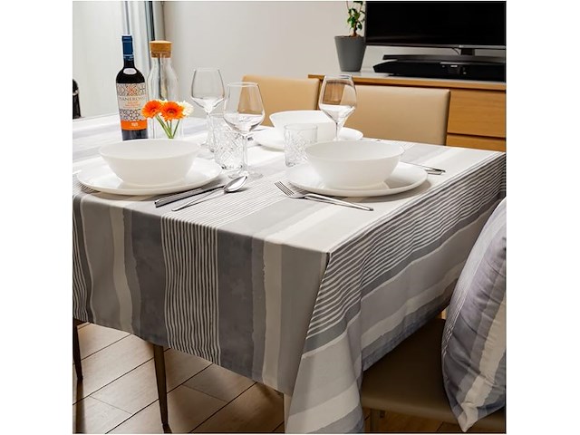 Casaviva® waterafstotend tafelkleed (150 x 150 cm) - afbeelding 1 van  4