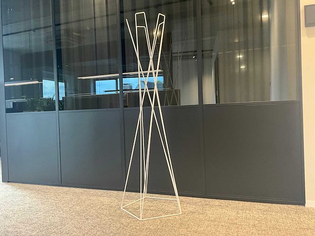 Cascando basket design kapstok - afbeelding 1 van  5