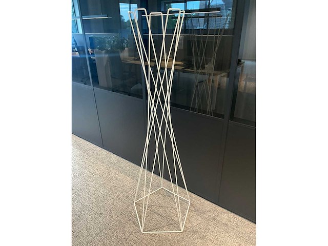 Cascando basket design kapstok - afbeelding 2 van  5