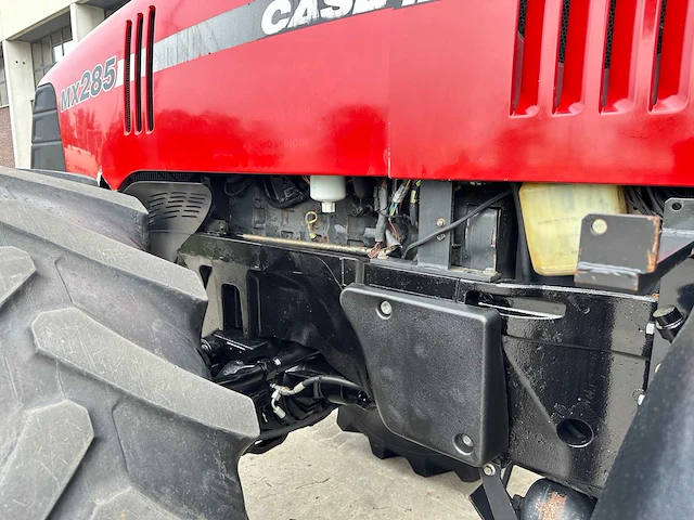 Case - 2004 - magnum 285 ih - vierwielaangedreven landbouwtractor - afbeelding 34 van  64