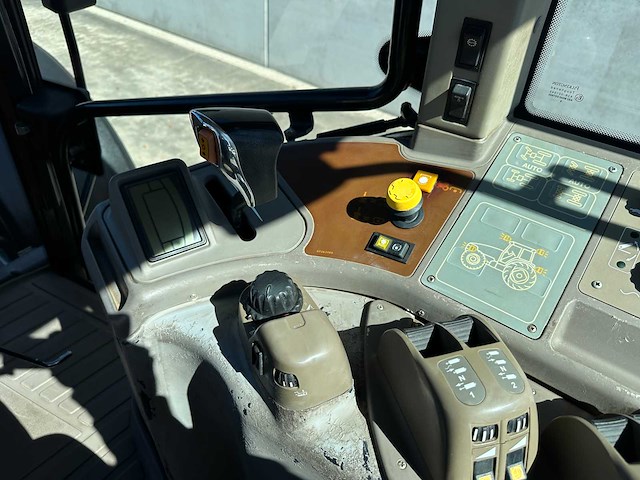 Case - 2006 - mxm 190 pro - vierwielaangedreven landbouwtractor - afbeelding 47 van  57