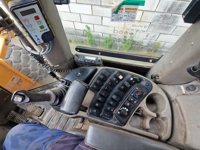 Case - 2016 - 721f - shovel - wiellader - bulldozer met overkipbak - afbeelding 17 van  31