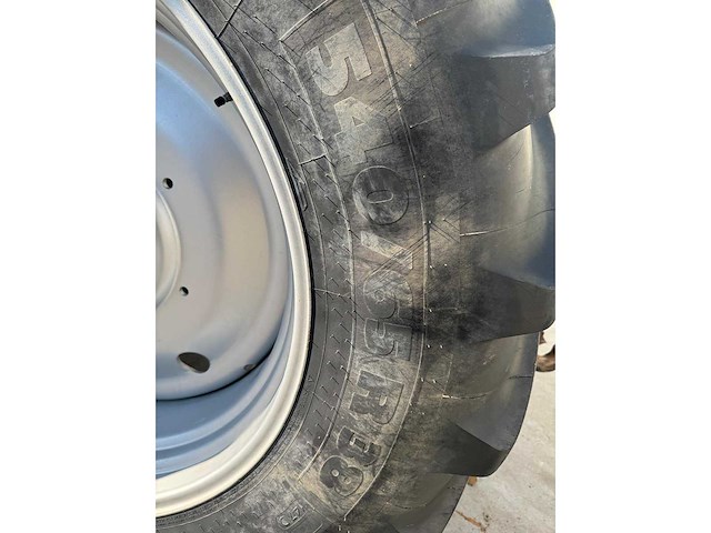 Case - farmall 95u - 4-wheel drive tractor - 2014 - afbeelding 6 van  19