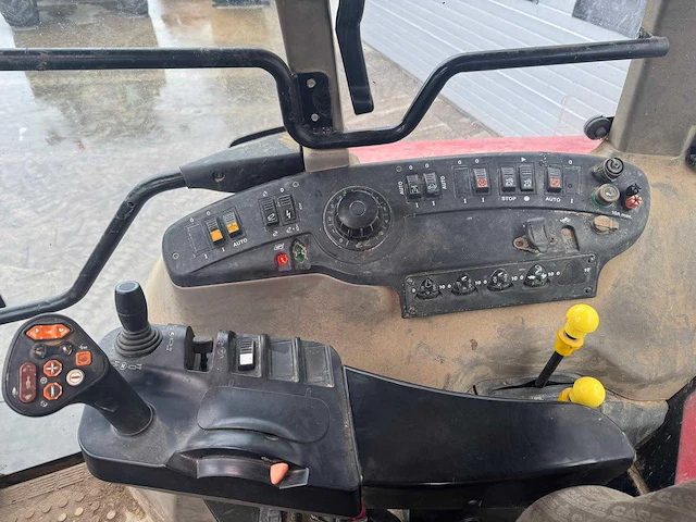 Case - var sdf3sfb - 4-wheel drive tractor - 2010 - afbeelding 10 van  23
