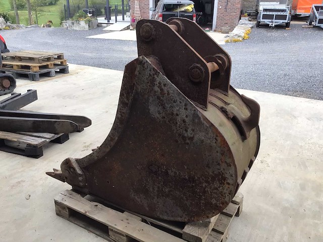 Case 688 grondverzet-emmer - afbeelding 6 van  8