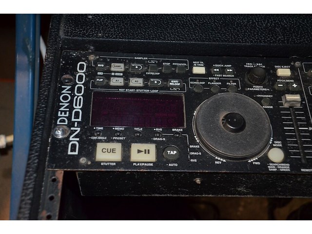 Case american audio met cd speler denon, radiotuner apart, remote controller denon - afbeelding 3 van  11