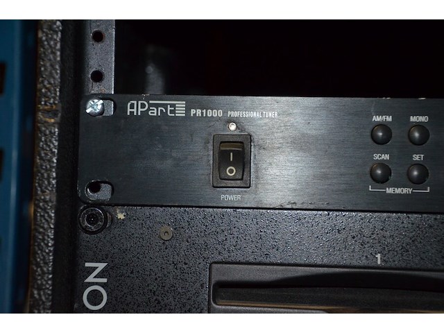 Case american audio met cd speler denon, radiotuner apart, remote controller denon - afbeelding 10 van  11