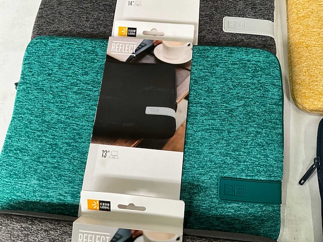 Case logic reflect laptop hoezen (6x) - afbeelding 6 van  7